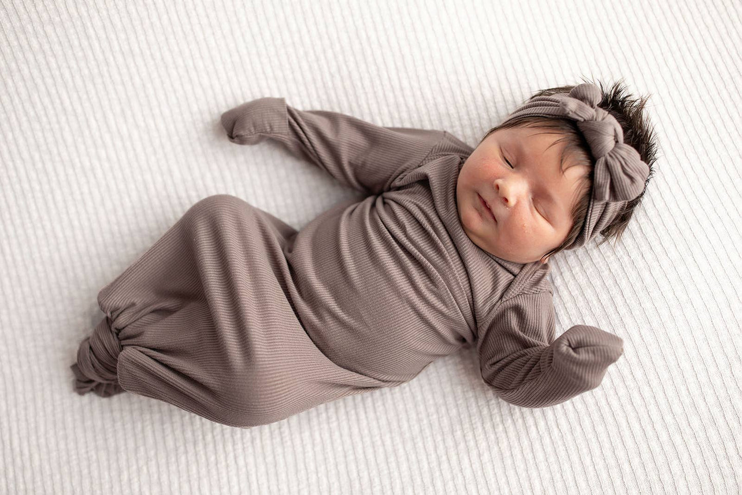 Cocoa Brown Ribbed Knotted Newborn Gown and Hat