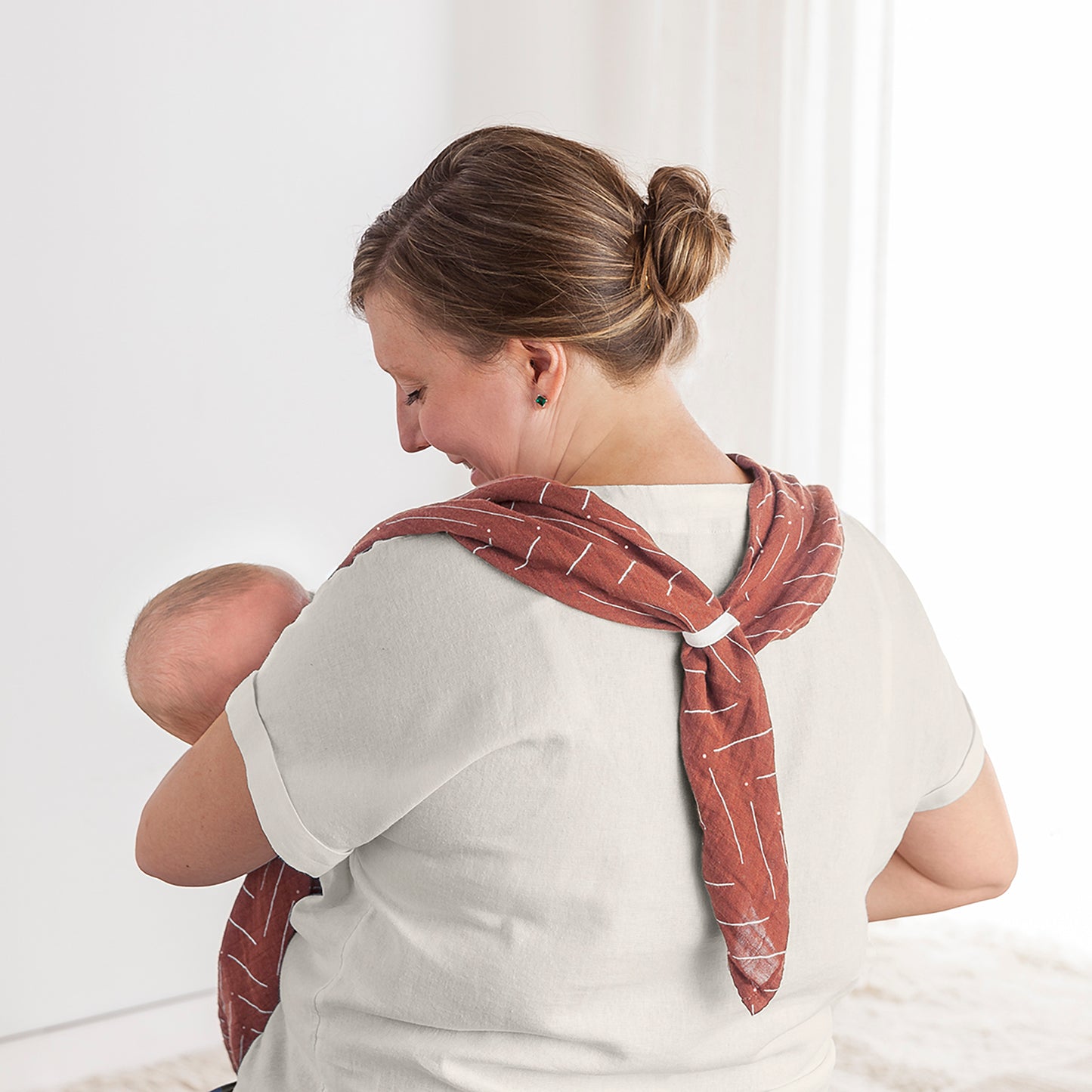 Breastfeeding Boss™ A Multitasking Must-Have For Nursing, Swaddling & More (MudCloth)