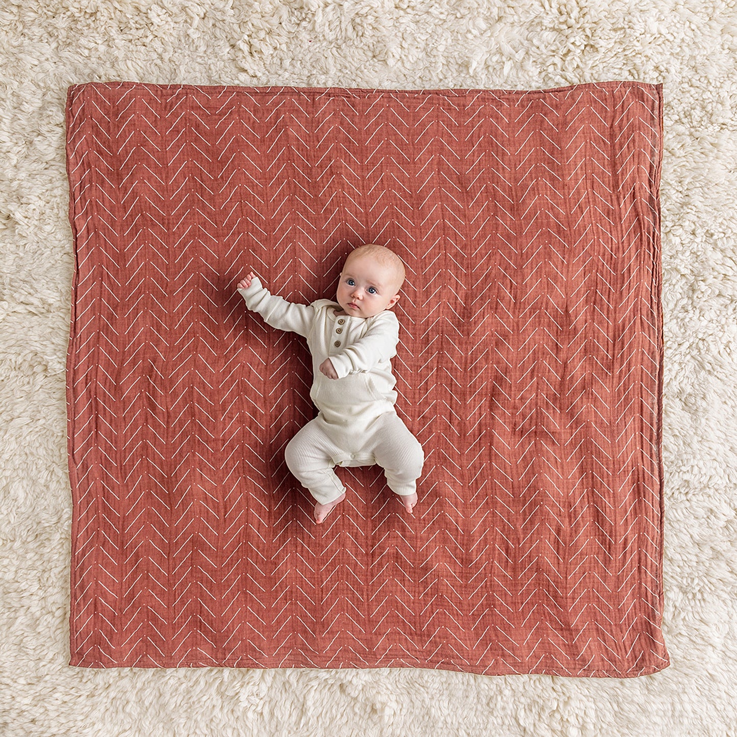 Breastfeeding Boss™ A Multitasking Must-Have For Nursing, Swaddling & More (MudCloth)