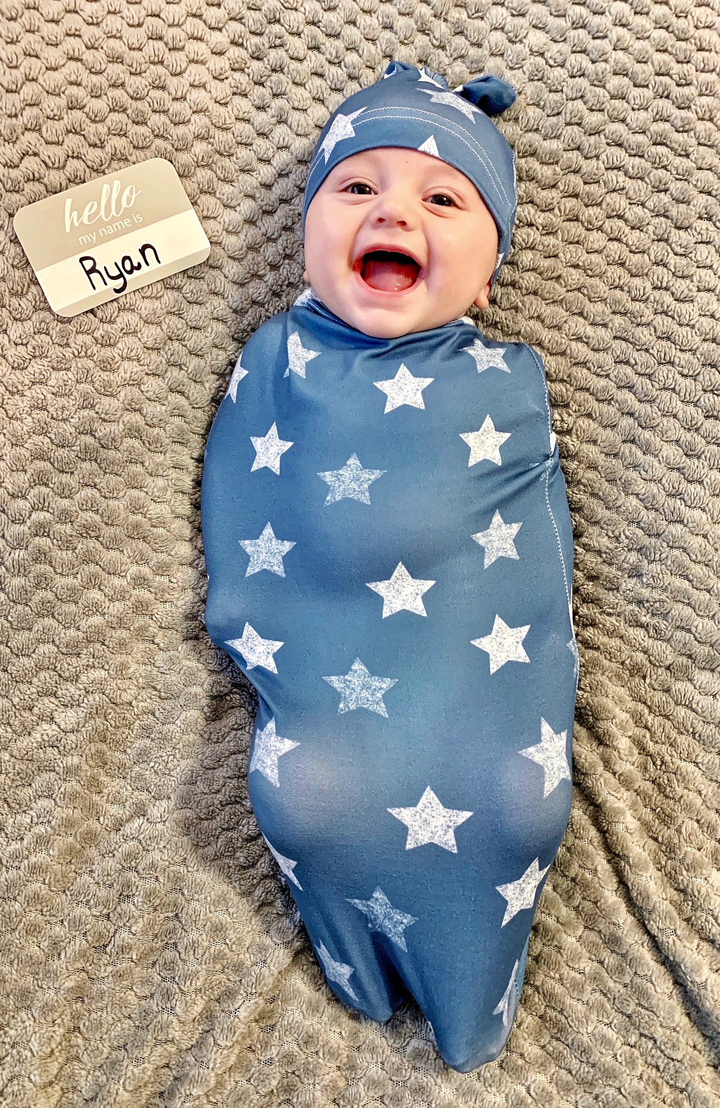 Cutie Cocoon™ - Baby Cocoon & Hat Set (Blue Stars)