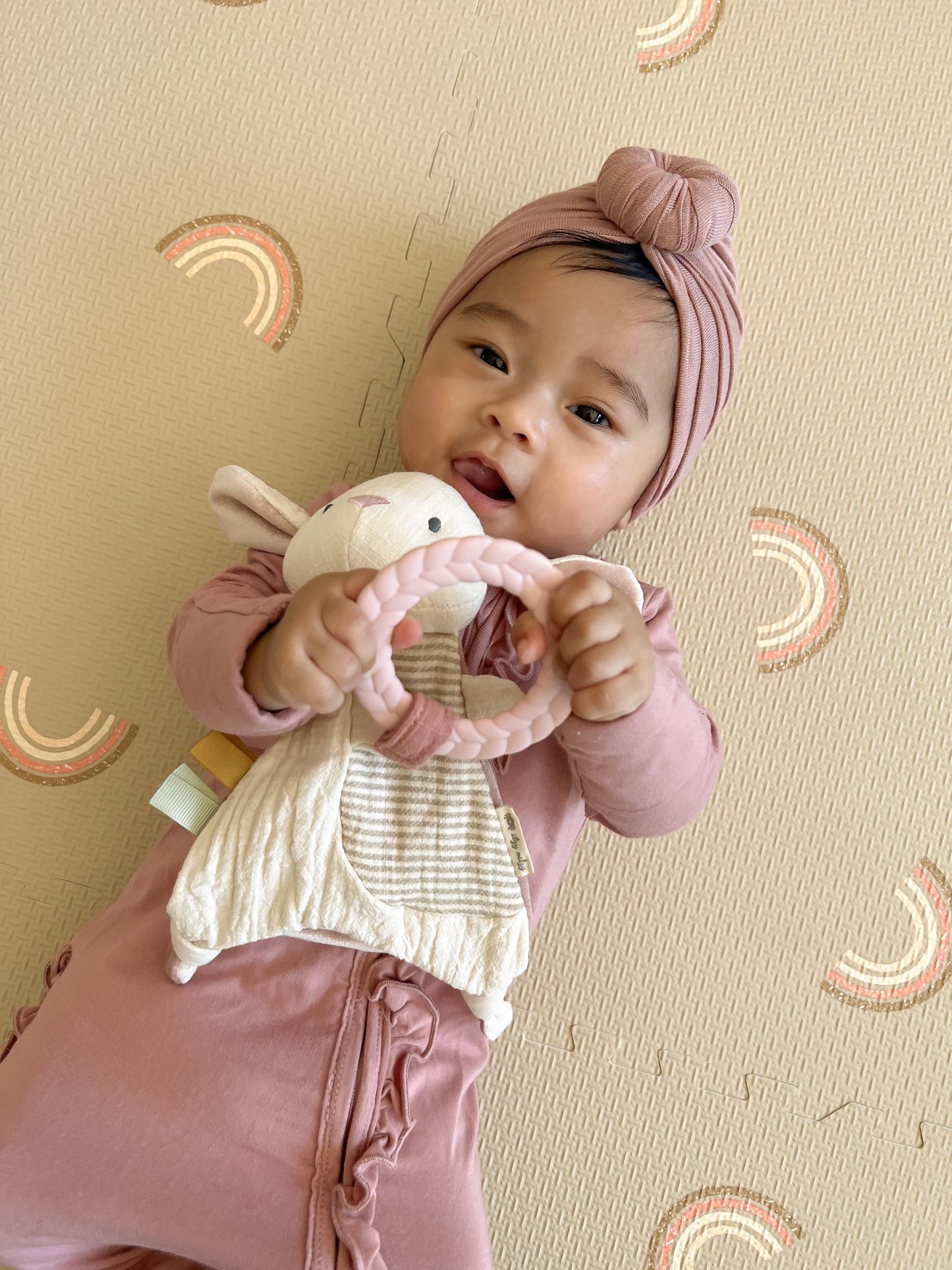 Bitzy Crinkle™ Sensory Crinkle Toy With Teether (Bunny)