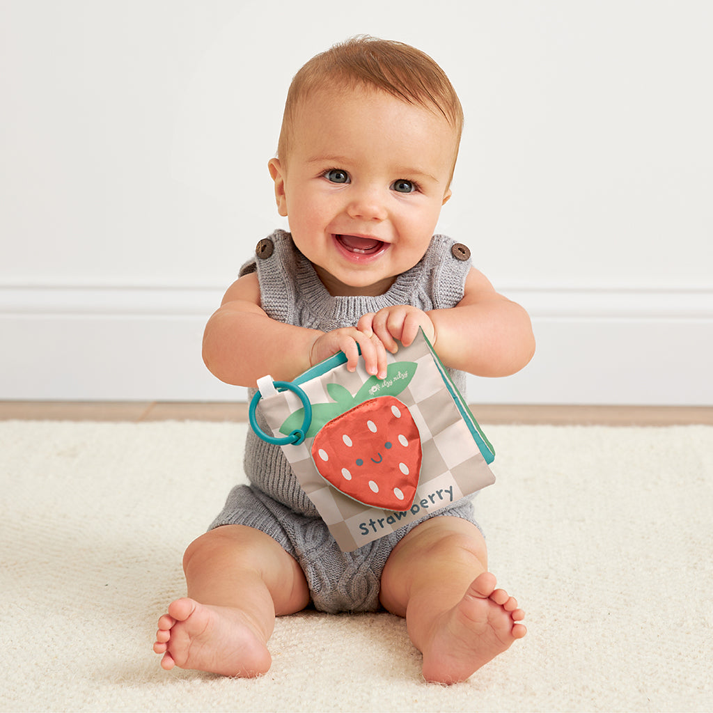 Itzy Learn & Snuggle Gift Set™ (Bunny)