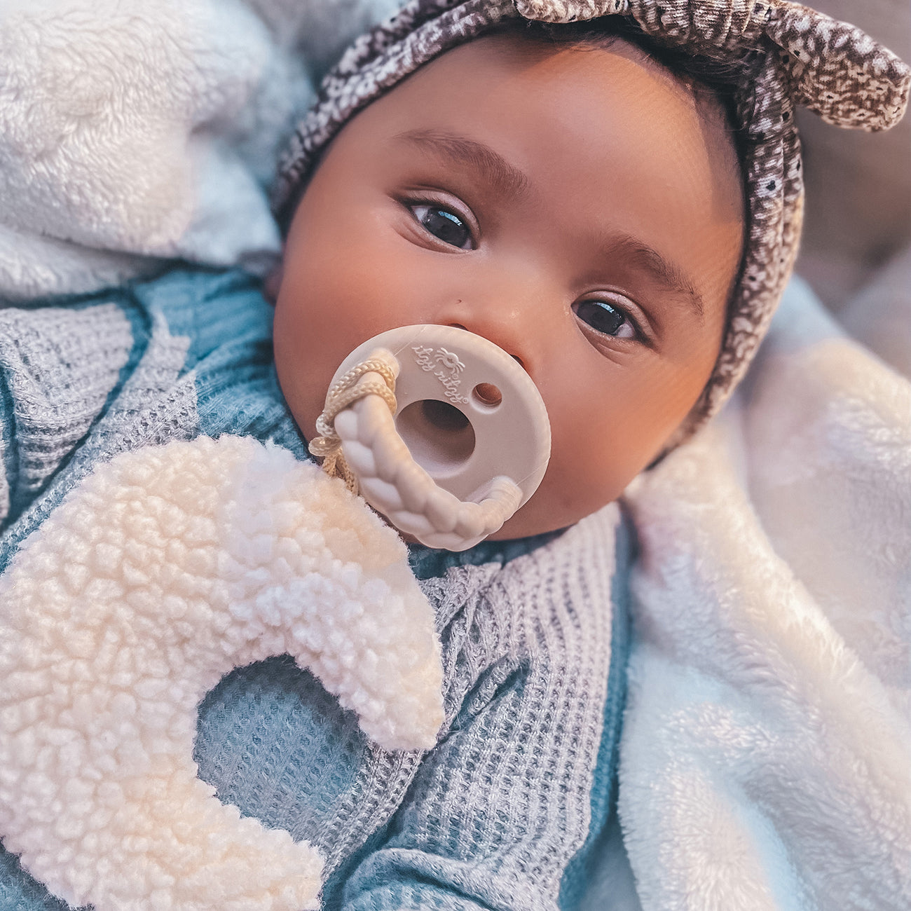 Sweetie Pal™ - Pacifier & Stuffed Animal (Skye The Moon)