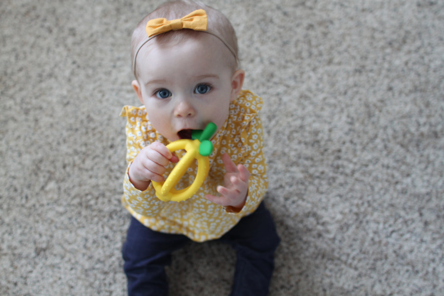 Bitzy Biter™ Teething Ball & Training Toothbrush (Lemon Drop)