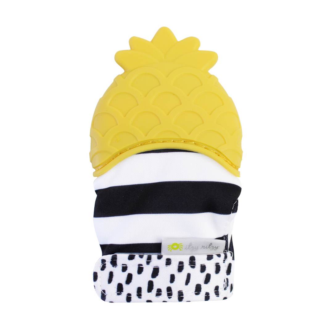 Itzy Mitt™ Silicone Teething Mitts (Wyatt the Highland Cow)