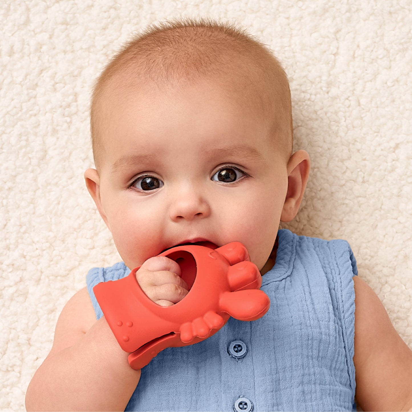 Bitzy Grip™ Silicone Teether (Crab)