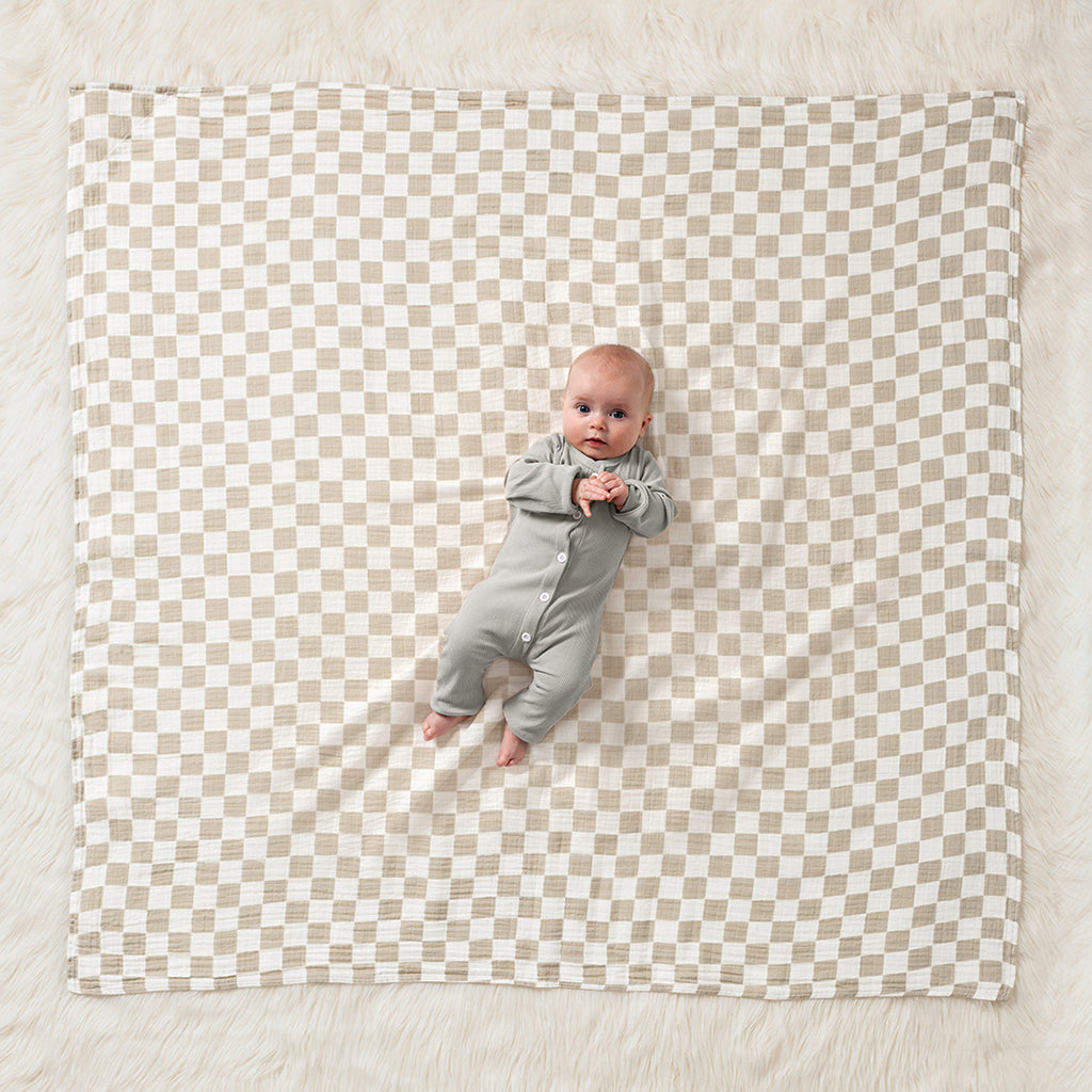 Breastfeeding Boss™ A Multitasking Must-Have For Nursing, Swaddling & More (Toast Checkerboard)