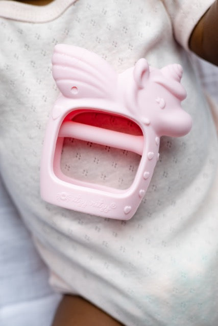 Bitzy Grip Hand Teether (Jolie the Unicorn)