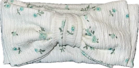 Large Head-wrap (Cream with Green Flowers)