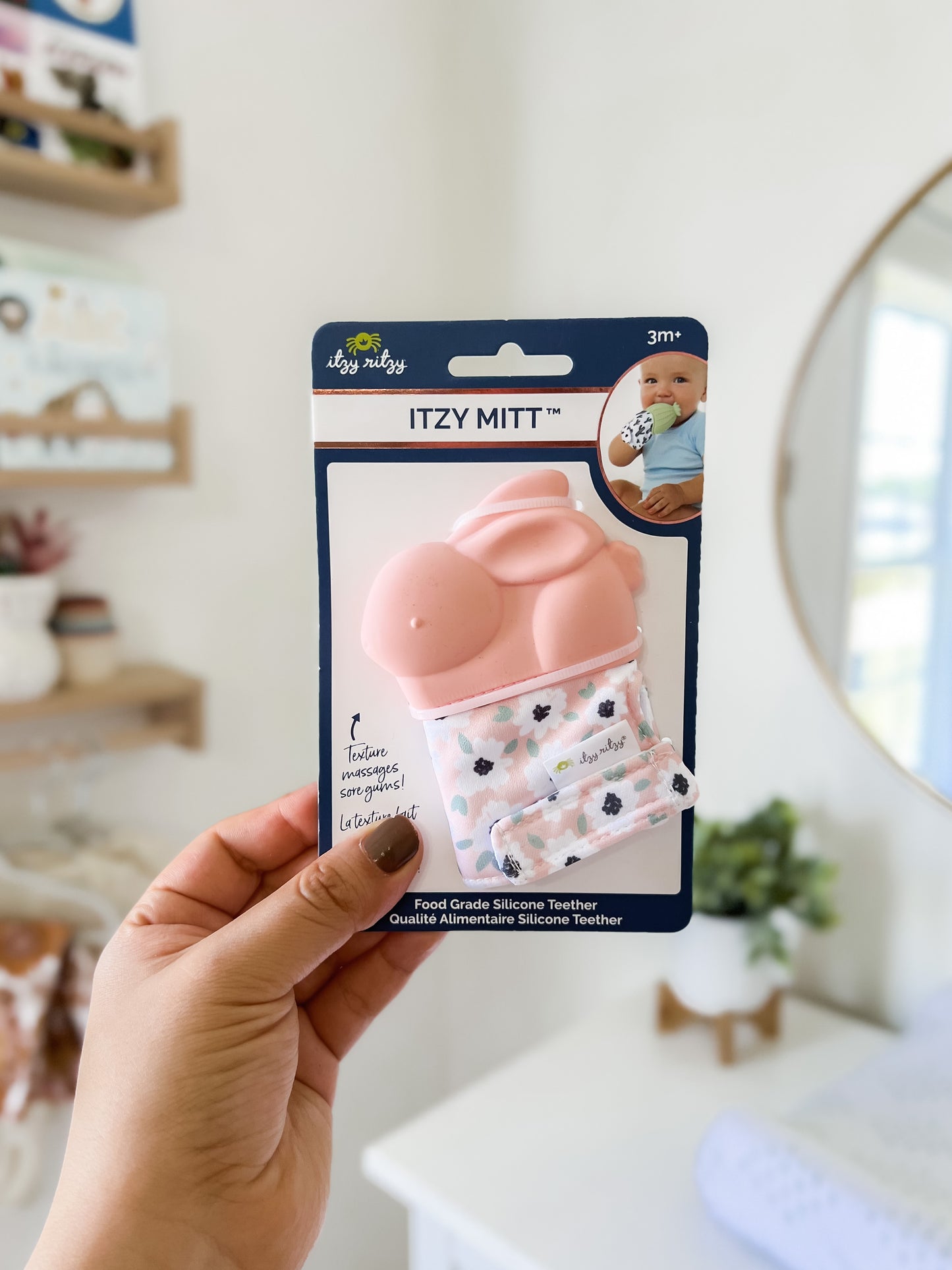 Itzy Mitt® Teething Mittens (Ana the Bunny)