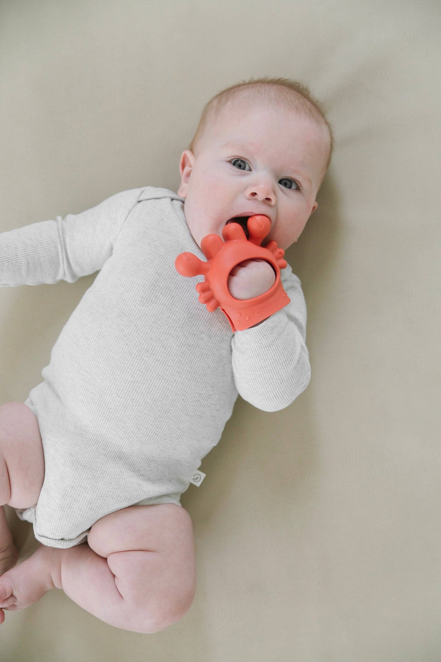 Bitzy Grip™ Silicone Teether (Crab)